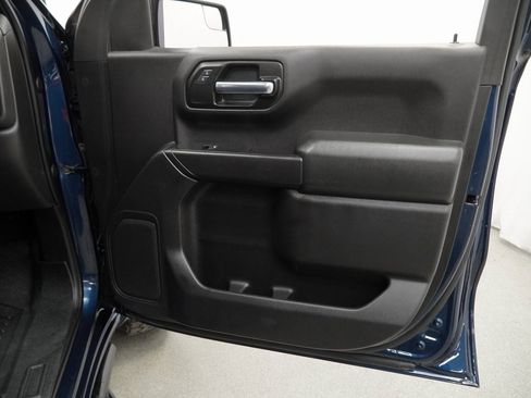 Used 2020 Chevrolet Silverado 1500 Custom w/ Custom Value Package image 44