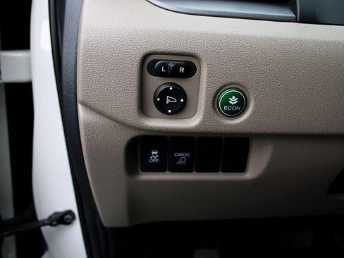 Used 2019 Honda Ridgeline RTL image 12