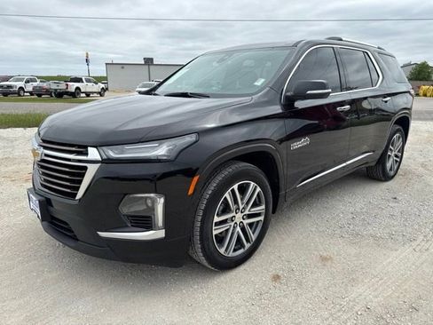 Used 2023 Chevrolet Traverse High Country w/ LPO, Floor Liner Package AWD/4WD image 1