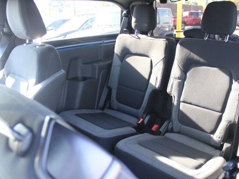 Used 2023 Ford Bronco Big Bend image 14