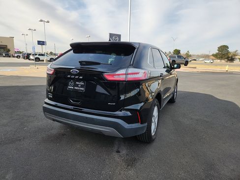 Used 2024 Ford Edge SEL image 7