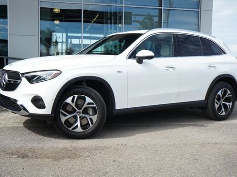 Certified 2025 Mercedes-Benz GLC 350e 4MATIC image 4