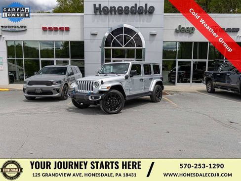 Used 2023 Jeep Wrangler Unlimited Sahara w/ Cold Weather Group AWD/4WD image 1