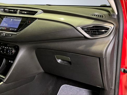 Used 2021 Buick Encore GX Select image 25