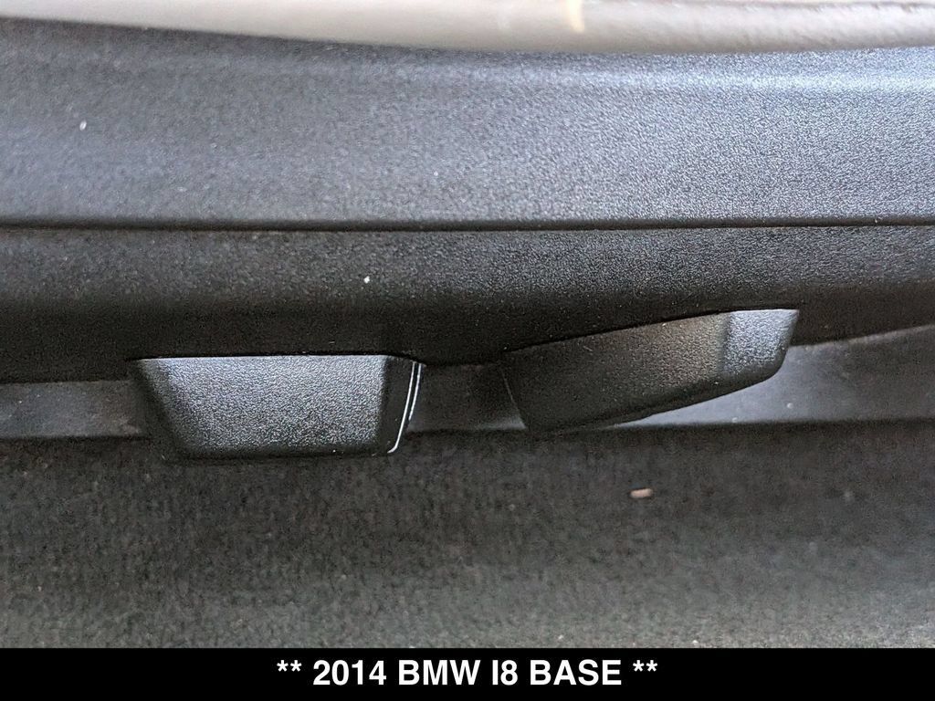 Used 2014 BMW i8 AWD/4WD image 16
