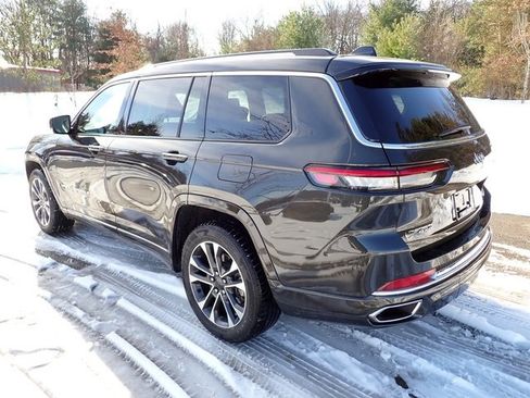 Certified 2023 Jeep Grand Cherokee L Overland image 3