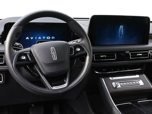 New 2026 Lincoln Aviator Reserve image 12
