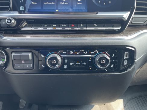 Used 2025 Chevrolet Silverado 3500 LT w/ All Star Edition AWD/4WD image 35