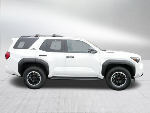 Certified 2025 Toyota 4Runner TRD Off-Road Premium image 8