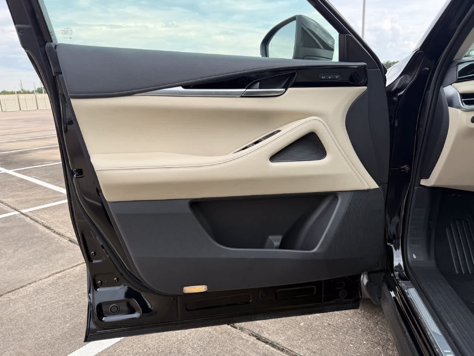 Certified 2024 INFINITI QX60 Pure FWD image 17