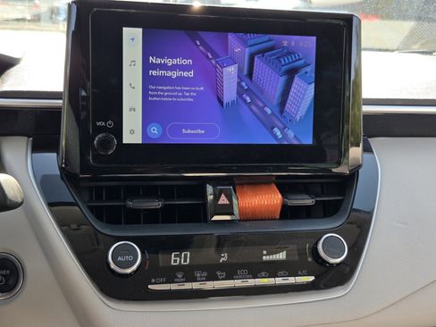 Certified 2024 Toyota Corolla LE w/ LE Convenience Package image 18