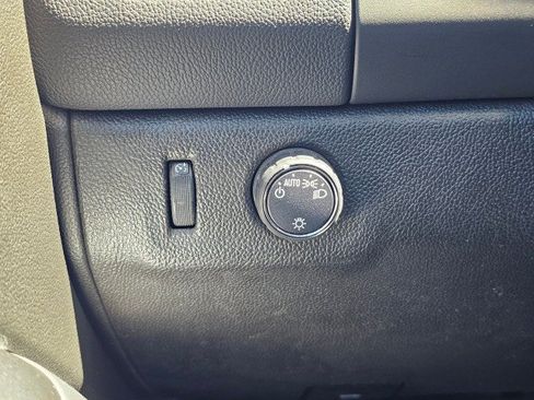 Used 2022 Chevrolet Colorado LT w/ Fleet Safety Package RWD image 36