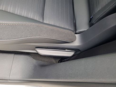 New 2025 Lincoln Nautilus Reserve AWD/4WD image 12