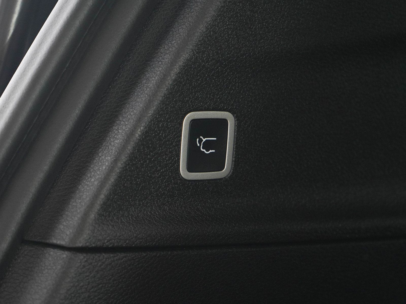 Used 2019 Chrysler Pacifica Touring Plus w/ S Appearance Package FWD image 19