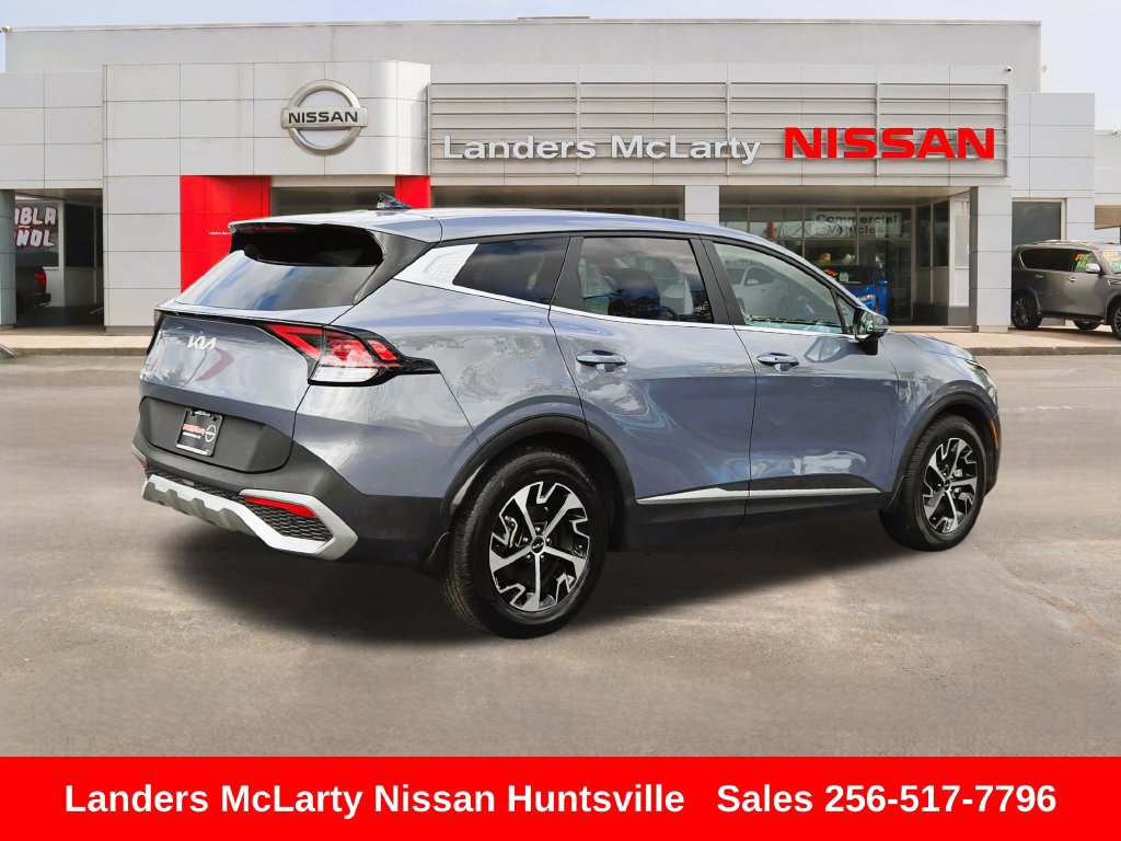 Used 2023 Kia Sportage EX FWD image 3