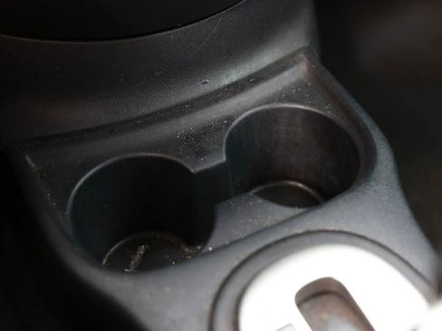 Used 2014 Nissan Versa SV image 36