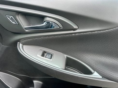 Used 2024 Chevrolet Malibu LT image 19