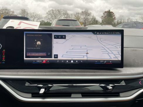 Used 2025 BMW X7 xDrive40i image 27