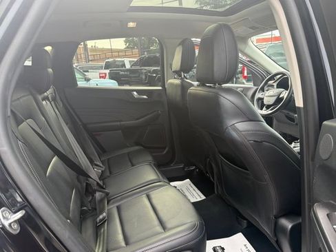 Used 2021 Ford Escape SEL w/ Technology Package AWD/4WD image 18