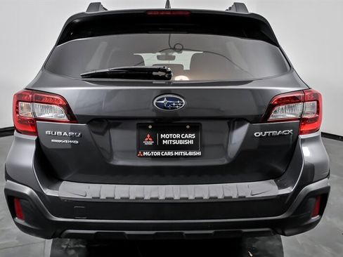 Used 2019 Subaru Outback 2.5i Premium image 9