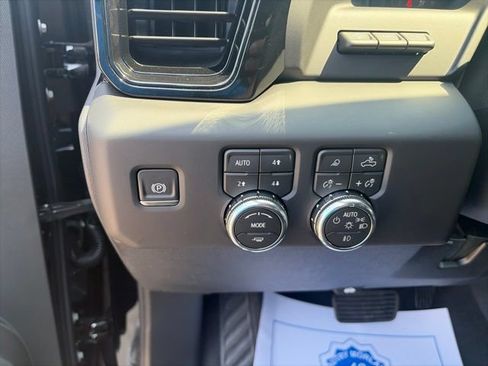 New 2026 GMC Sierra 2500 AT4 w/ AT4 Premium Plus Package AWD/4WD image 19