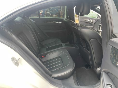 Used 2015 Mercedes-Benz CLS 400 w/ Premium 2 Package image 12