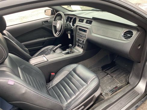 Used 2012 Ford Mustang GT image 18