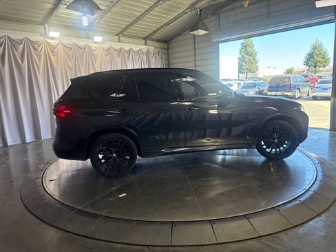 Used 2024 BMW X5 sDrive40i w/ M Sport Package RWD image 4