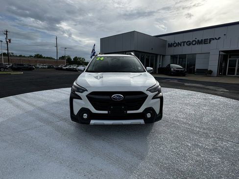 Used 2024 Subaru Outback Touring XT AWD/4WD image 2