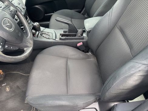 Used 2013 MAZDA MAZDA3 i Sport image 4