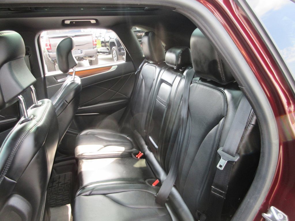 Used 2019 Lincoln MKC Reserve w/ MKC Climate Package AWD/4WD image 23