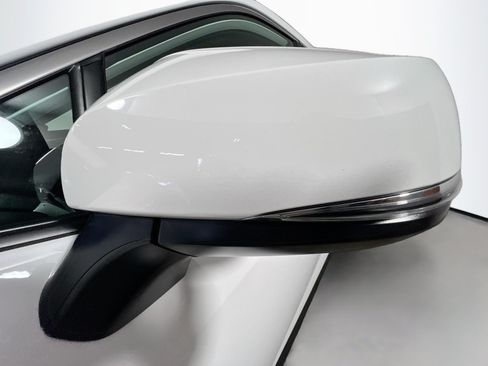 Used 2025 Toyota RAV4 XLE w/ Convenience Package FWD image 13