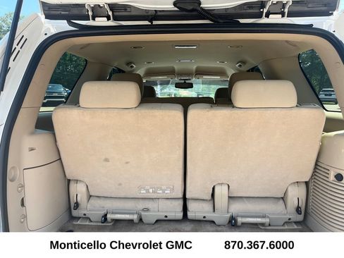 Used 2011 Chevrolet Tahoe LS w/ Convenience Package RWD image 27