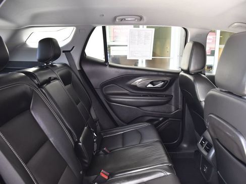 Used 2023 GMC Terrain SLT w/ Tech Package FWD image 24