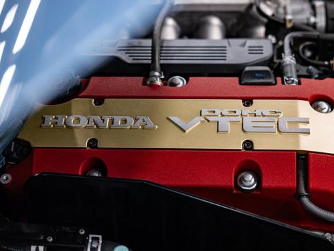 Used 2006 Honda S2000 image 17