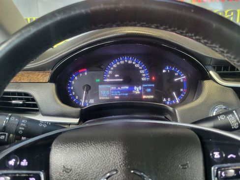 Used 2014 Cadillac XTS Luxury image 31