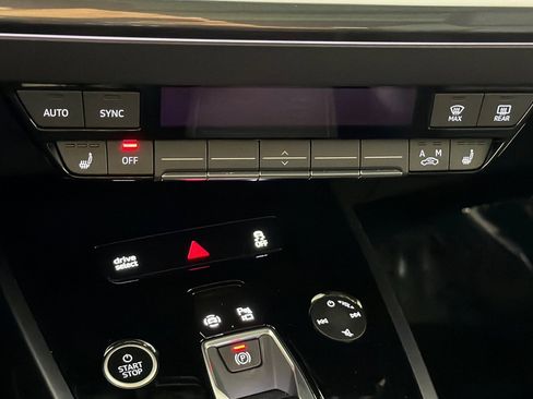 Certified 2024 Audi Q4 e-tron Premium image 19