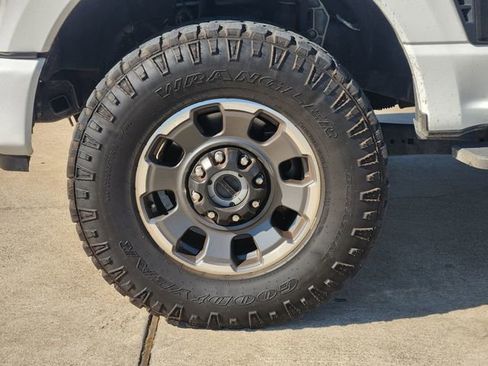 Used 2023 Ford F350 Lariat w/ Lariat Ultimate Package image 10