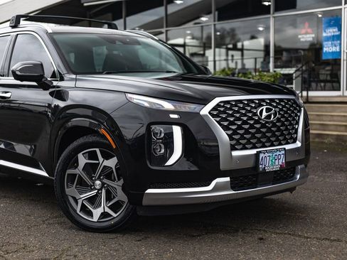 Used 2021 Hyundai Palisade Calligraphy w/ Cargo Package image 3