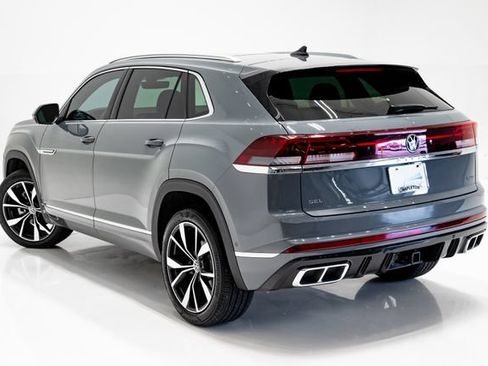 Used 2025 Volkswagen Atlas Cross Sport SEL Premium R-Line AWD/4WD image 30