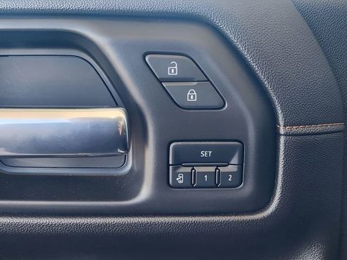 Used 2022 GMC Sierra 1500 AT4 w/ AT4 Premium Package image 14