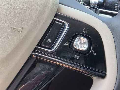 Certified 2022 Lincoln Corsair FWD w/ Equipment Group 101A image 12