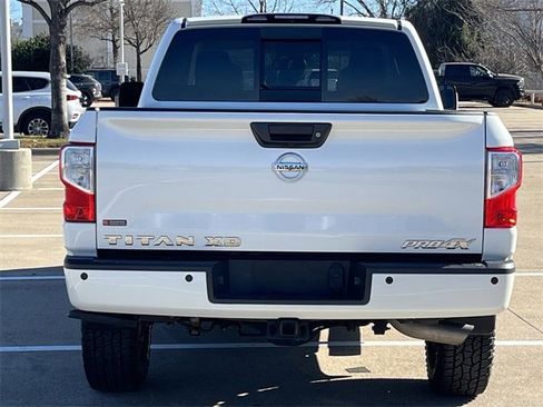 Used 2019 Nissan Titan PRO-4X w/ Pro-4x Convenience Package image 6