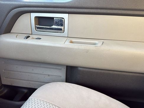 Used 2010 Ford F150 XLT image 20