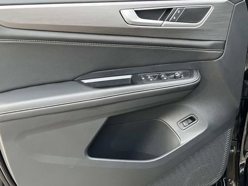 New 2026 Volkswagen Atlas Cross Sport SE FWD image 9