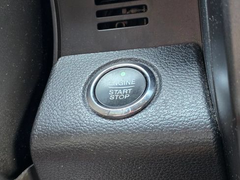 Used 2019 Ford Expedition Limited w/ Equipment Group 303A AWD/4WD image 38