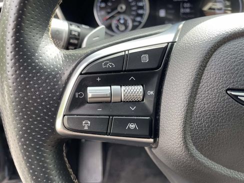 Used 2025 Genesis G70 2.5T AWD/4WD image 21