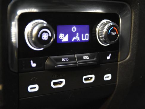Used 2021 GMC Yukon SLT w/ SLT Luxury Plus Package RWD image 37