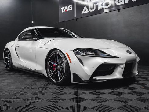 Used 2020 Toyota Supra Premium w/ Driver Assist Package image 22