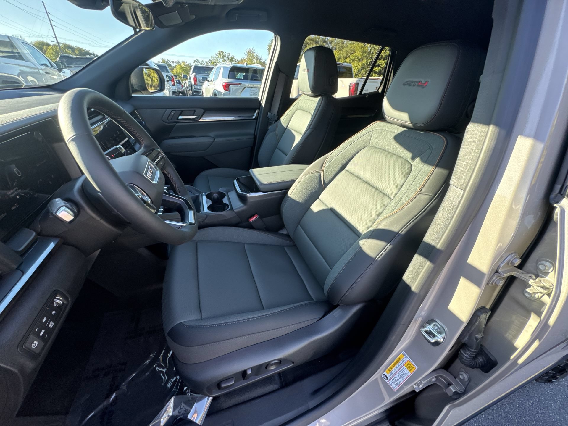 New 2027 GMC Terrain AT4 w/ Convenience Package III AWD/4WD image 13